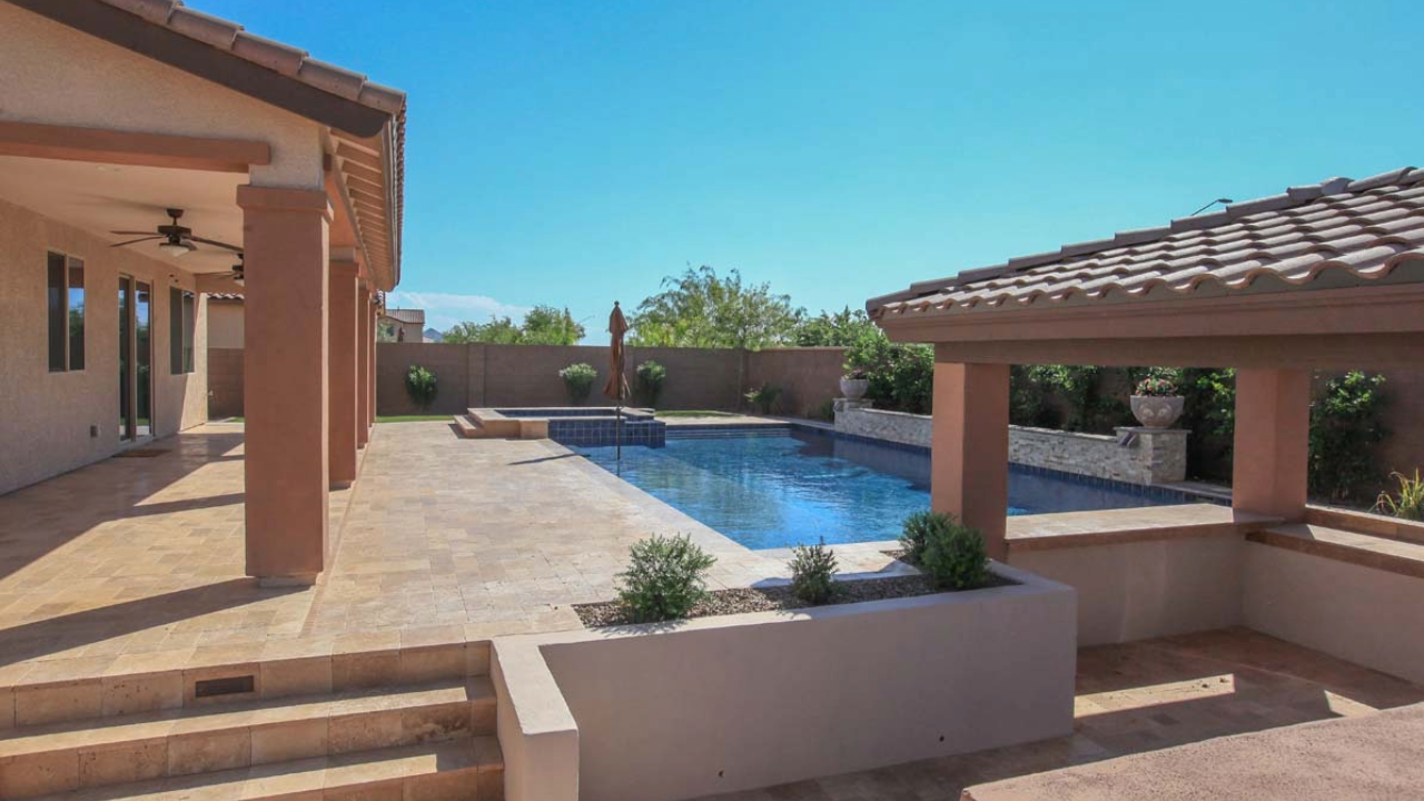 Signs Your Pool's Style Doesn't Match Your Backyard Anymore