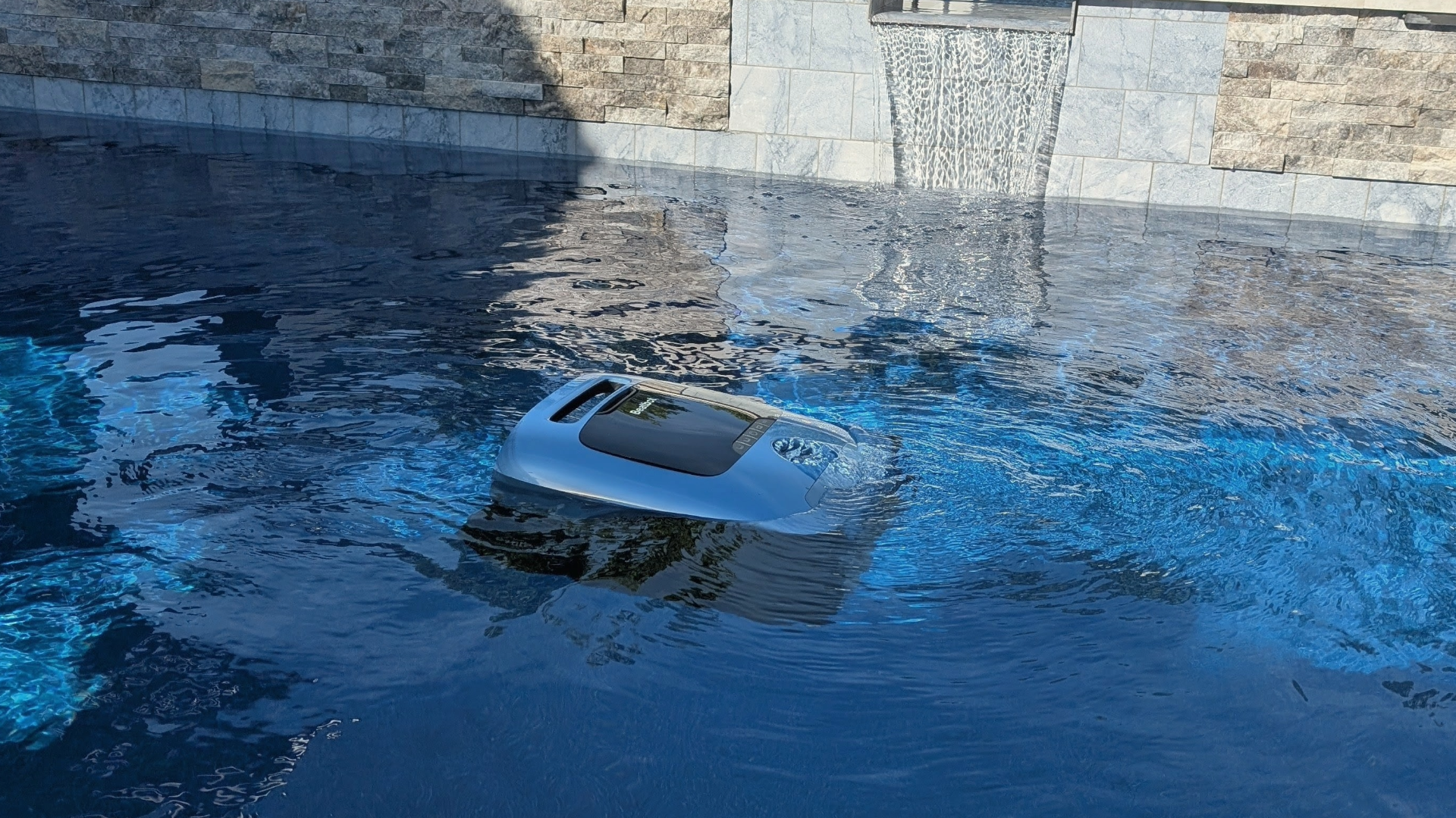 What Makes Robotic Pool Cleaners Worth the Money?